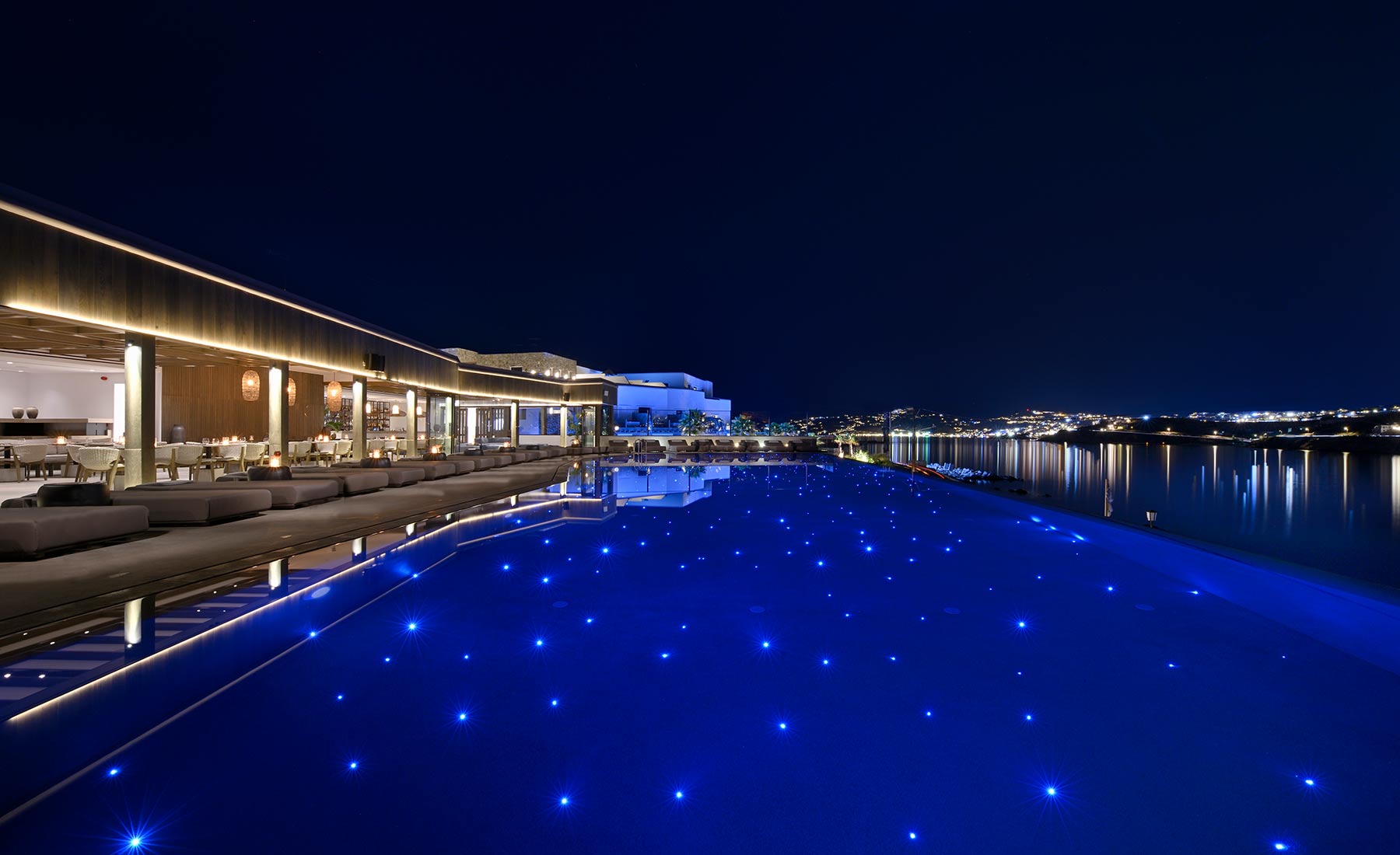 cove_coastal_raw_bar_restaurant_mykonos_specials_06.jpg